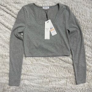 Women’s long sleeve crop top